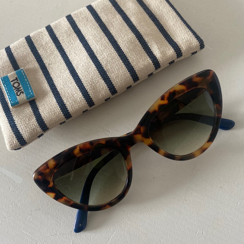 Toms Willow Cat Eye Sunglasses